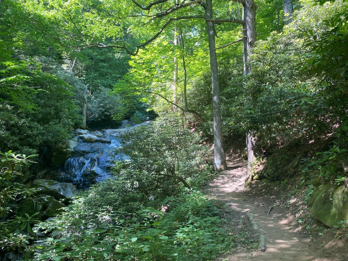 Meadowbrook Inn Blowing Rock