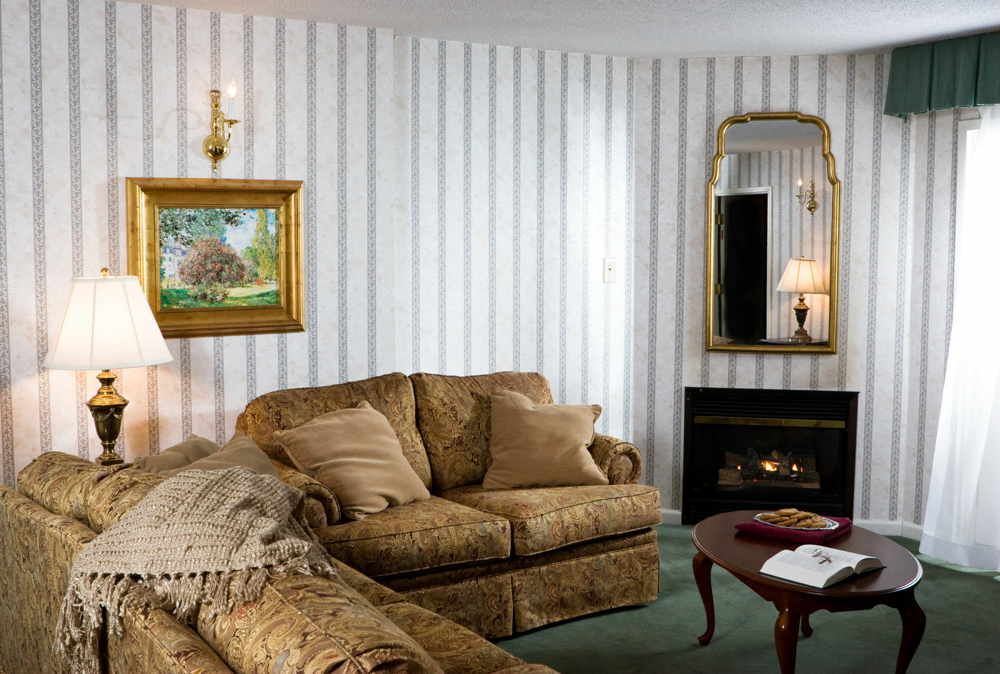 Meadowbrook Inn 3*