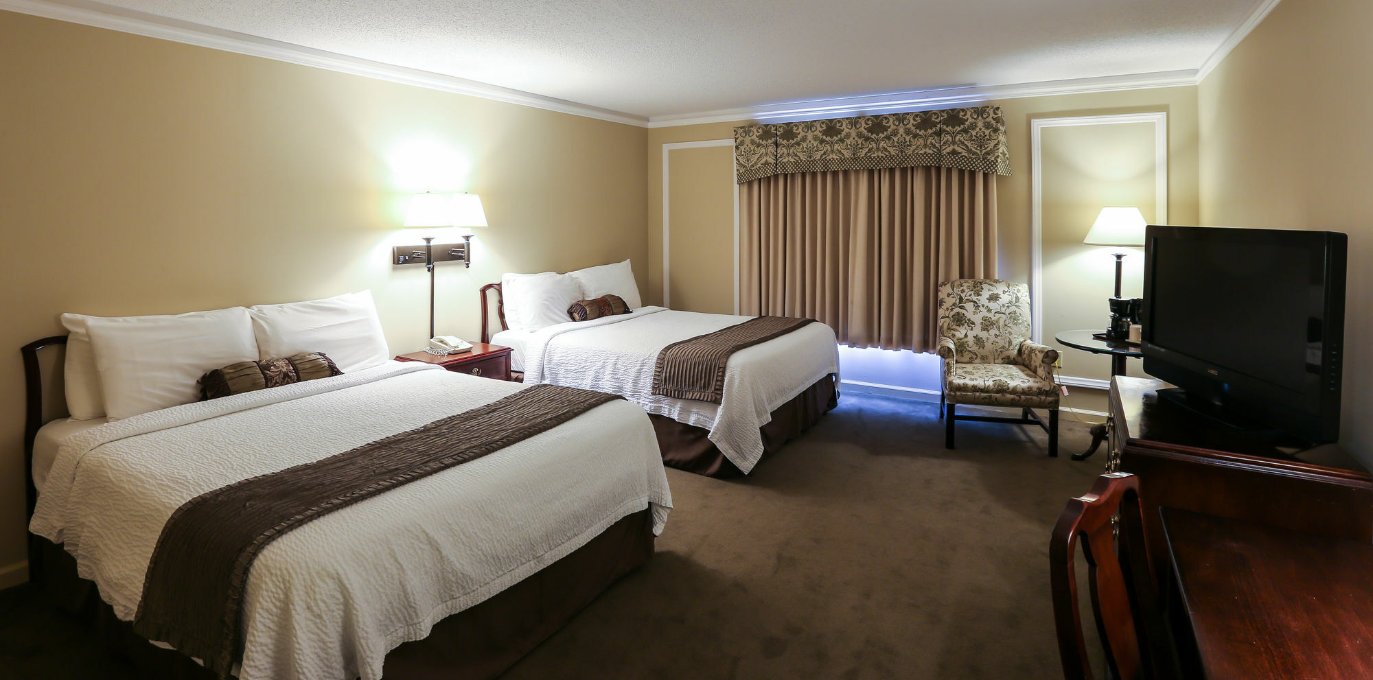 Inn Meadowbrook 3*